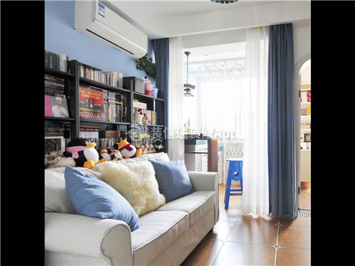 蓝光coco地中海78平二居室客厅装修案例