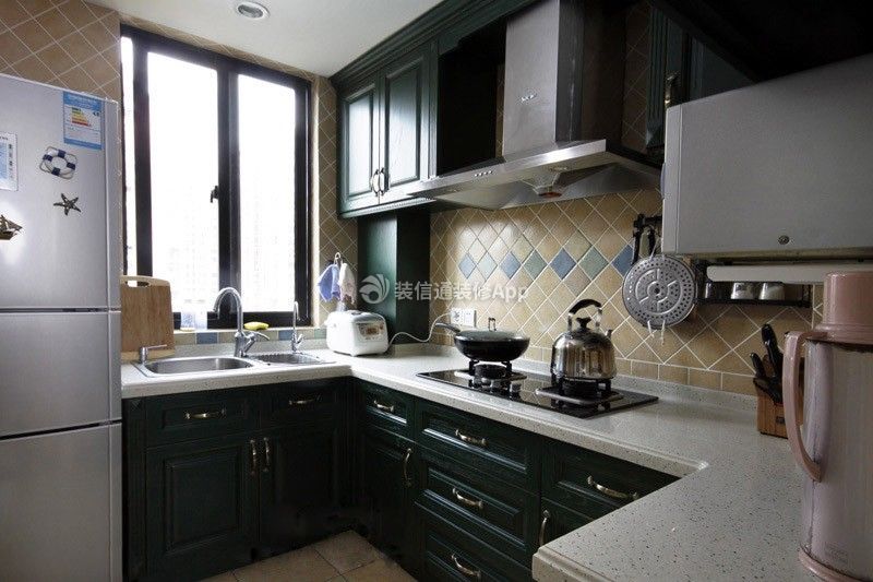 112平米三居室地中海风格厨房装修效果图片