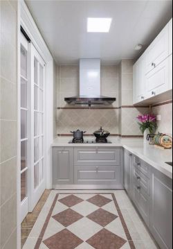 126平三居室美式风格厨房装修效果图片大全