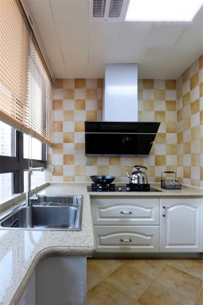 翠屏广场苑美式150平三居室厨房装修案例