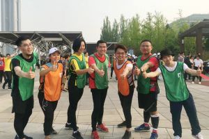 【深圳尚层装饰】千人路跑运动会火热展开 鼓励健康绿色生活