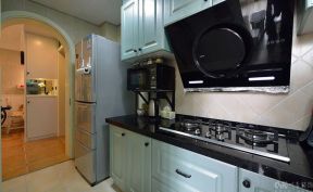 中德英伦世邦88平米混搭风格厨房装修图片
