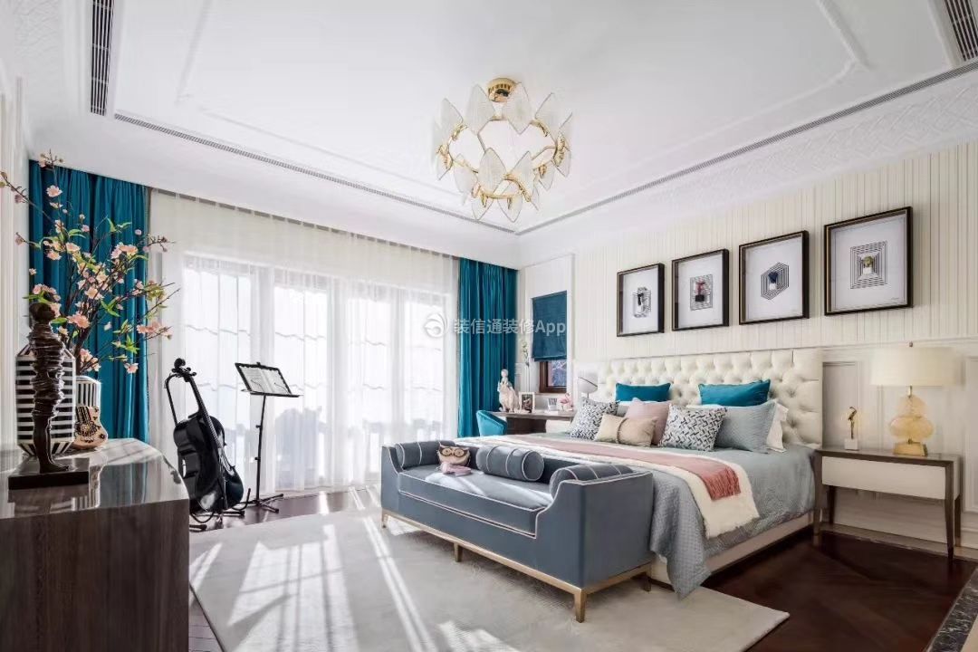 碧桂园300平法式风格别墅卧室床头照片墙设计图