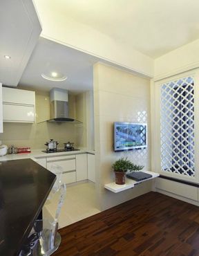 现代风格53平米两居室厨房装修效果图片
