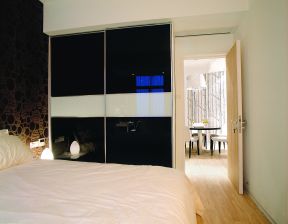 现代风格120平米三居室卧室装修效果图片赏析