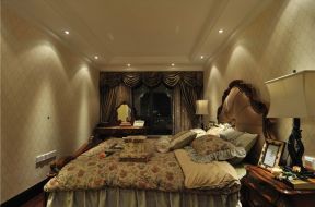 中海蓝湾美式125平四居室卧室装修案例