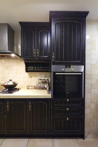 千禧河畔国际社区三居120平美式风格厨房橱柜设计图片