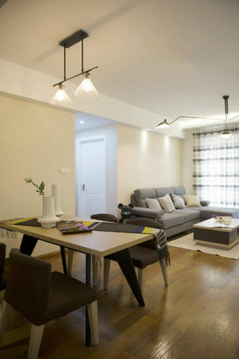 绿地国际花都90平米三居简约风格装修效果图