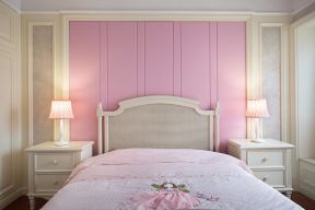 香江湾法式风格卧室粉色背景墙设计效果图片