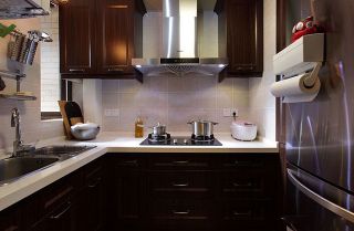 安泰华庭110平美式风格小厨房设计效果图