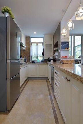 清缘里小区110平米三居室美式风格厨房装修设计效果图
