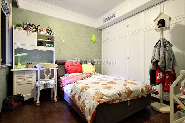 世通国际120平米三居室温馨风格卧室装修设计效果图