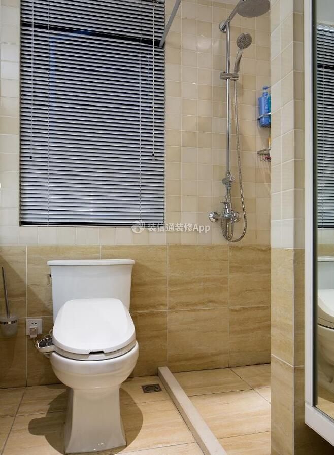 小户型美式风格卫生间淋浴房装修效果图片