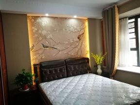 蚌埠海亮天御四居140平中式风卧室背景墙装修效果图