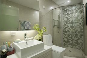 时尚现代简约87平米三居室卫生间装修设计图片