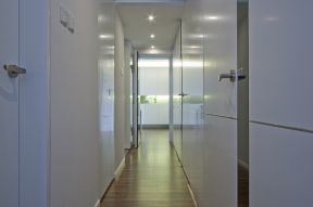 86平米三居室现代风格走廊吊顶装修设计效果图