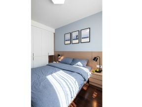 现代卧室台灯效果图 现代卧室装修效果图大全图片