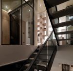 现代简约风格64平两居室楼梯效果图欣赏