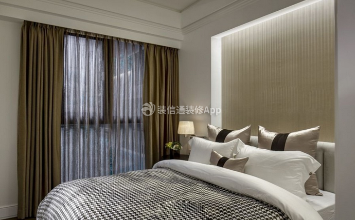 102平米现代风格三居室卧室床装修效果图