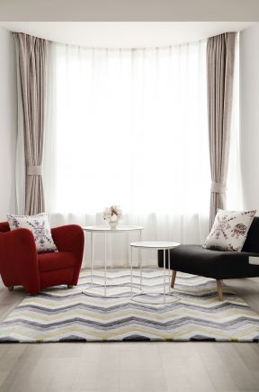 76平米二居室现代简约客厅窗帘装修设计案例