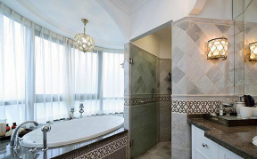 美式风格四室两厅卫生间浴缸装修设计效果图