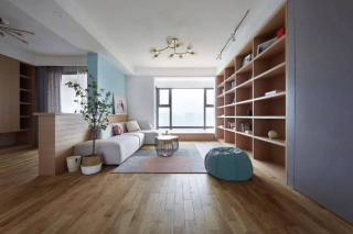 105平方米简约风格客厅木地板装饰效果图