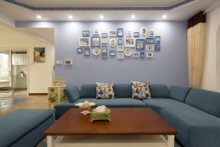 118平三居地中海风格客厅沙发家装图片赏析