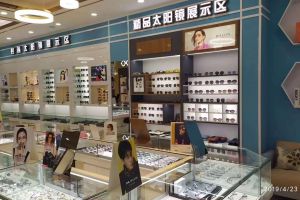 【北京时代传美装饰】眼镜店装修注意这些装饰守则 ，你的店铺会美得很高级