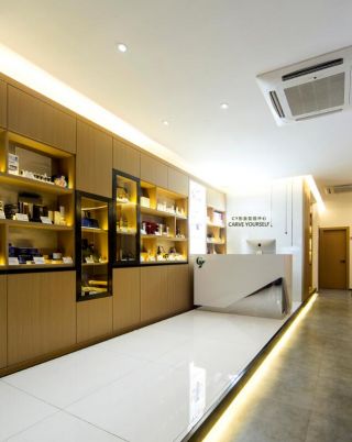 上海现代简约美容店展示柜装修设计图