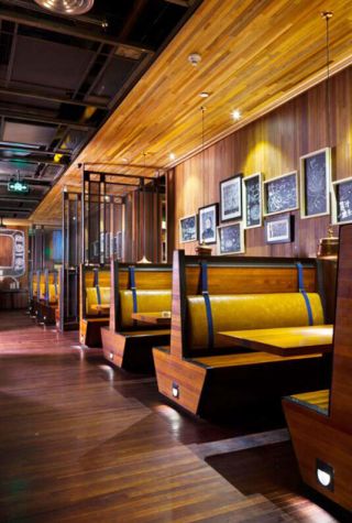 上海复古风格饭店餐厅吊灯装修图
