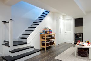[杭州一号家居]装修复式楼应该如何设计楼梯？