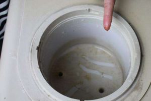 【哈尔滨吉时雨】家用饮水机多久清洗一次 如何清洗