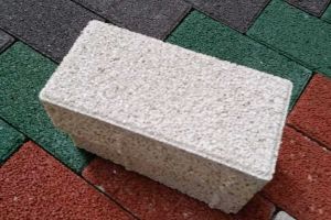 【长春洲际装饰】透水砖有什么优点 透水砖种类有哪些