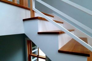 【鼎居装饰】楼梯地板怎么铺 楼梯铺设地板需要注意哪些地方