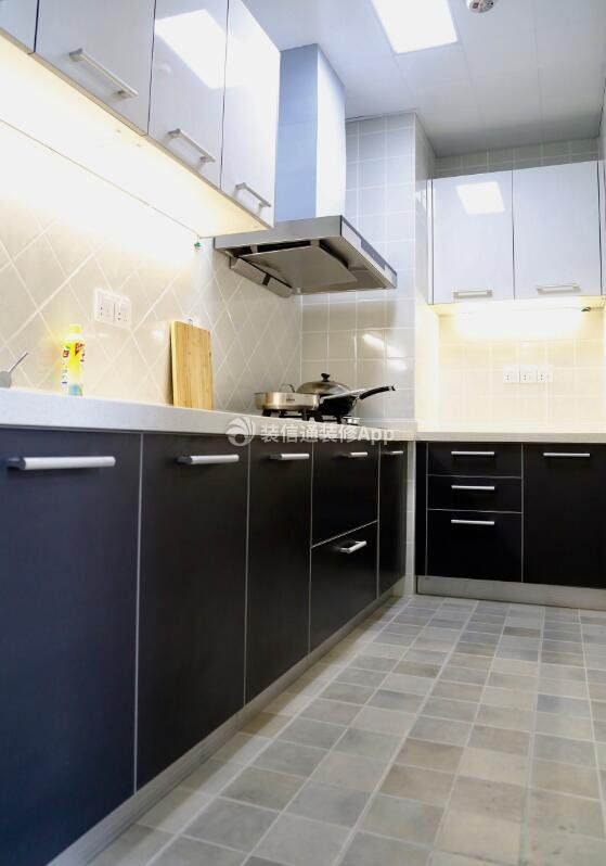 成都100平米房屋黑白厨房装修设计效果图片一览