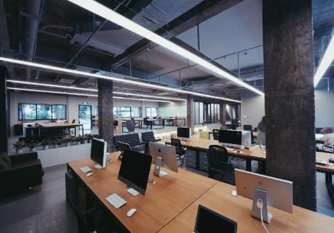广告公司工业风格421平米办公室装修效果图
