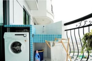 【诗情装饰】洗衣机适合放在阳台吗 阳台放洗衣机优缺点