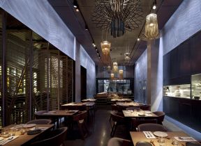 深圳300平西餐厅室内吊灯装修设计实景图