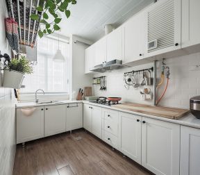 深圳欧式风格房屋装修白色厨房橱柜设计图片