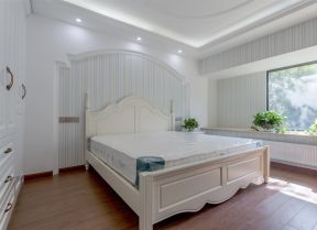 天津欧式风格家庭别墅卧室床头背景墙装修图