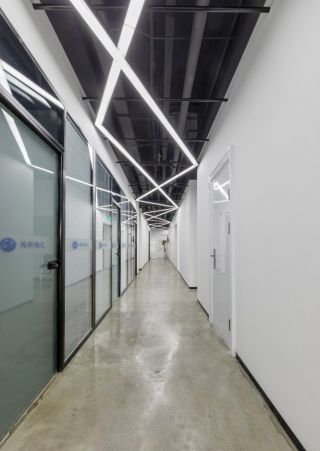 天津市办公楼室内走廊吊顶装修设计图片