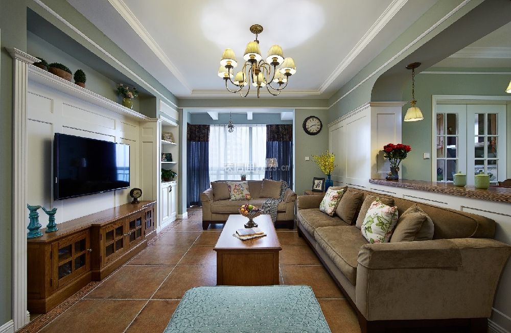 美式客厅沙发图片 美式客厅沙发背景墙效果图