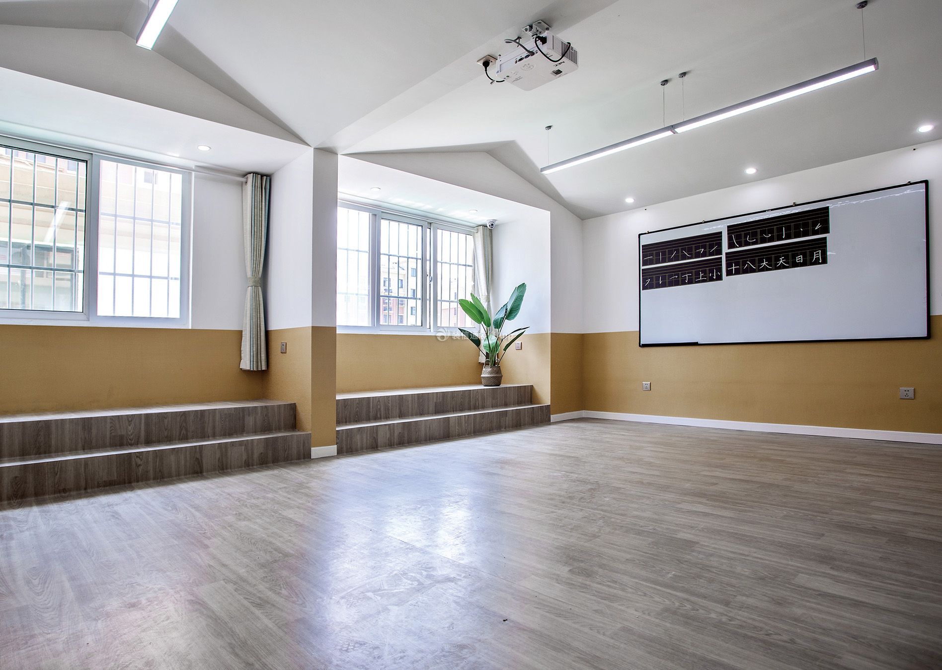 深圳简约风格幼儿园教室木地板装修效果图