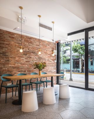 2023深圳工装奶茶店背景墙设计装修图片