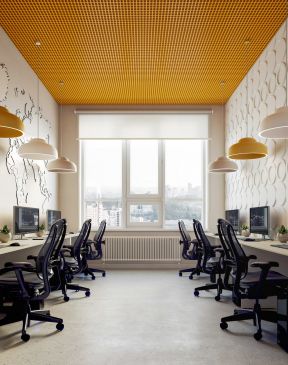 北京小型办公室吊顶装修设计图欣赏