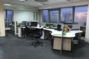 福州办公室装修办公桌尺寸多少合适 办公桌选购技巧