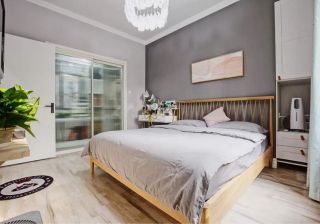 北京小户型家庭卧室移门装修设计图片