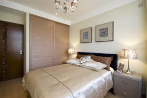 现代中式卧室图片 现代中式卧室装修图 嵌入式衣柜效果图  