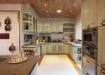 2023昆明别墅厨房整体橱柜装修设计效果图