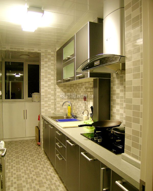 厨房瓷砖装修效果图 厨房瓷砖颜色